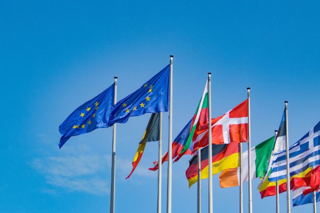 MISE À JOUR DES RÈGLES INTERNES POUR L'APPLICATION DE RÈGLEMENTS EUROPÉENS EN MATIÈRE FAMILIALE, D'OBTENTION DES PREUVES ET DE SIGNIFICATION OU NOTIFICATION DES ACTES DE DIVERSES DISPOSITIONS DONT L'APOSTILLE