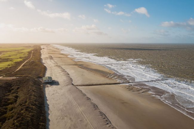 PARUTION DU DÉCRET POUR LA MISE EN ŒUVRE DU DROIT DE PRÉEMPTION RELATIF AU RECUL DU TRAIT DE CÔTE