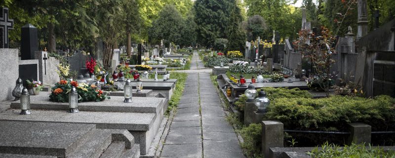 exhumation-accord Quand l’exhumation est accordée à quelqu’un qui n’est pas le plus proche parent puisqu’il n’est pas même un parent !